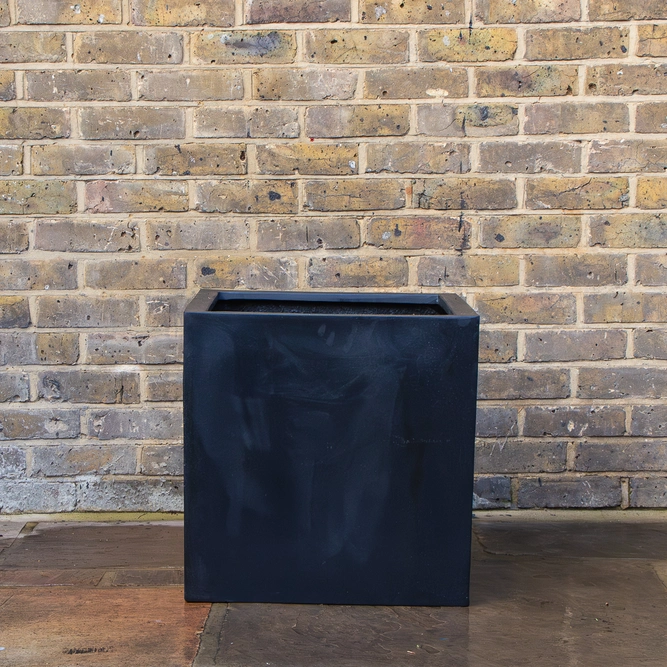 Polystone Cube Outdoor Pot W30cm x H30cm - image 6
