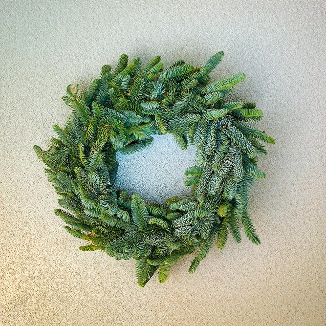 Real Pine Christmas Wreath (30cm) - image 1