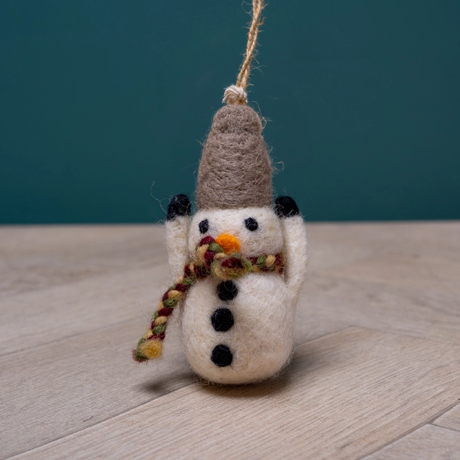 Southwold Felt Snowmen Hand Made Christmas Tree Decoration L7cm (2.75Inch)